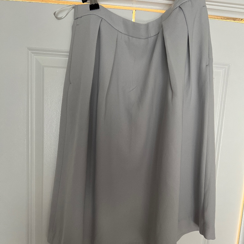 Uniqlo skirt